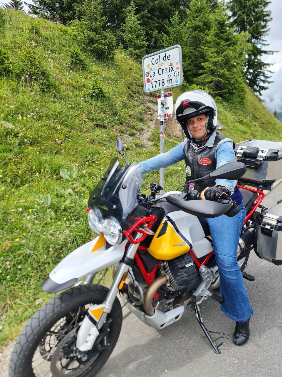 Swiss Alps Ride 2021: Falling for the Moto Guzzi V85 TT